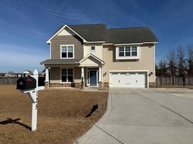 125 Foggy River Way in Jacksonville, NC - Building Photo