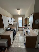 614 Ohio St, Unit A in Oshkosh, WI - Building Photo - Building Photo