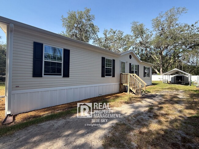 property at 19212 Livengood Rd