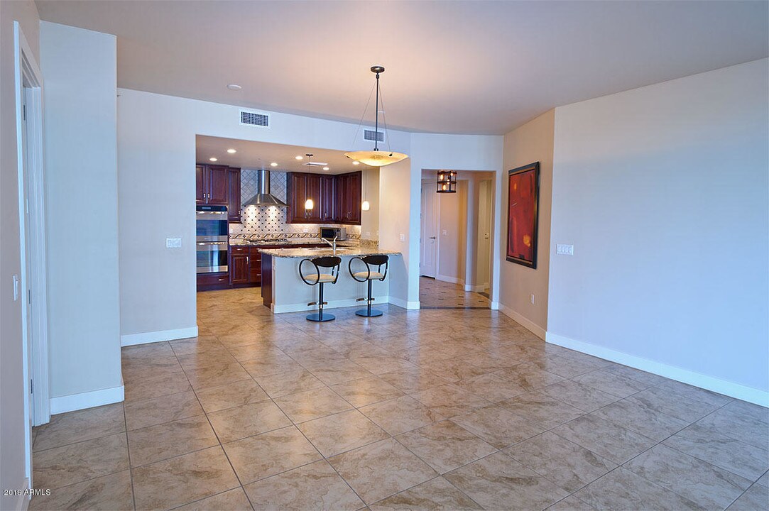 140 E Rio Salado Pkwy-Unit -205 in Tempe, AZ - Building Photo