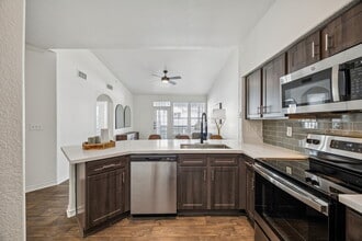 McDermott Place in Plano, TX - Foto de edificio - Building Photo