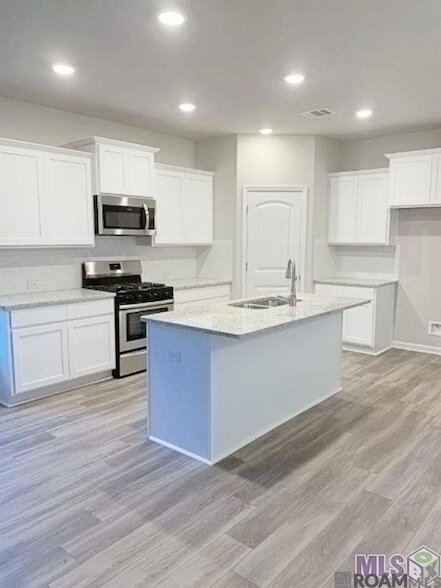 1114 Foxtail Dr, Unit 2 in Baton Rouge, LA - Building Photo - Building Photo