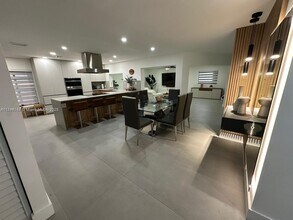 16805 SW 5th Way in Weston, FL - Building Photo - Building Photo