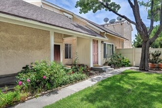 22730 Bassett St in West Hills, CA - Building Photo - Building Photo