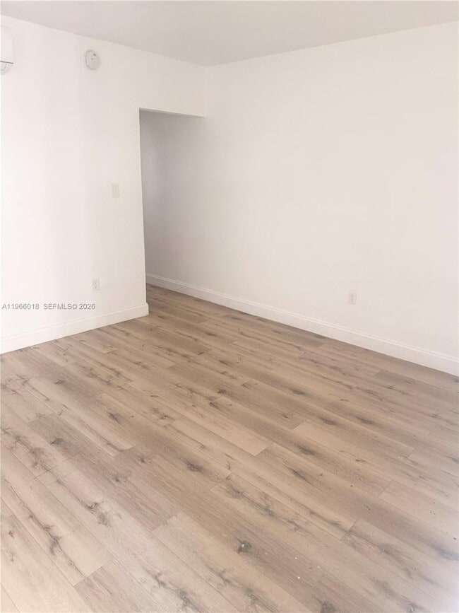 1125 Sharazad Blvd in Opa Locka, FL - Building Photo - Building Photo