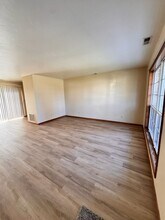 309 N Elm St in Albion, IN - Building Photo - Building Photo