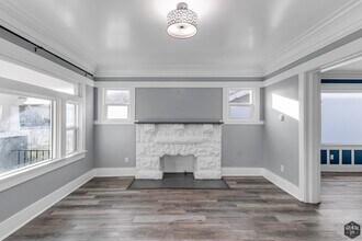 641 W 43rd St in Los Angeles, CA - Building Photo - Building Photo