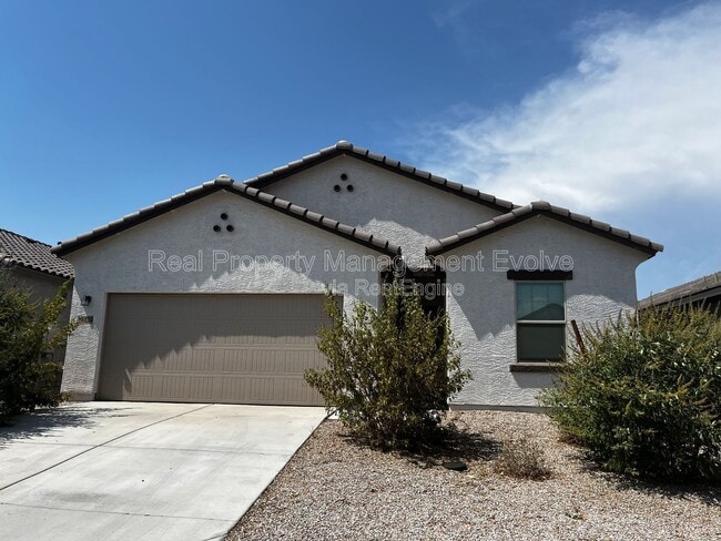 19434 W Hazelwood St in Litchfield Park, AZ - Building Photo - Building Photo
