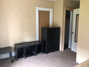 8 Sands St in Cortland, NY - Building Photo - Building Photo