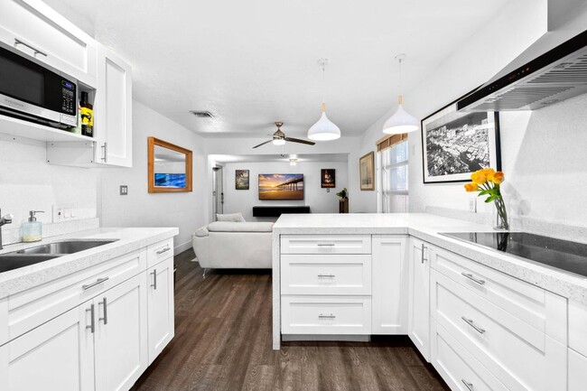 property at 1140 SW 9th Ave