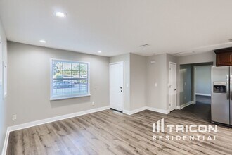 667 Encino Way in Altamonte Springs, FL - Building Photo - Building Photo