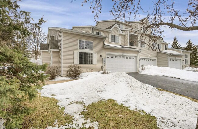 property at 17601 Hackberry Ct