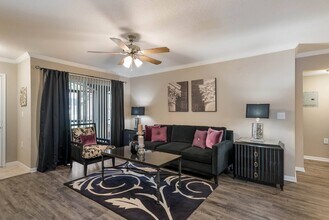 The Parkway at Hunters Creek in Orlando, FL - Building Photo - Building Photo