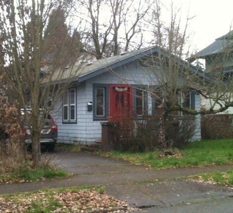 170 W 17th Ave in Eugene, OR - Building Photo