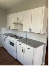 1014 E 23rd St in Bryan, TX - Building Photo - Building Photo
