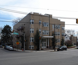 930 Kennedy Blvd in Bayonne, NJ - Building Photo - Building Photo