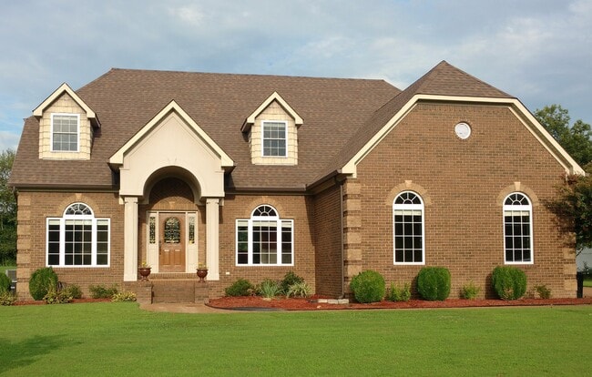 property at 62 Sommersby Dr