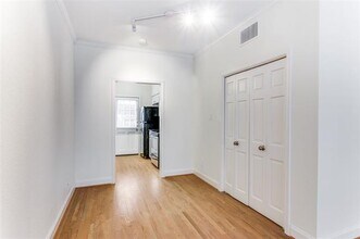 4405 Bellaire Dr S in Fort Worth, TX - Building Photo - Building Photo