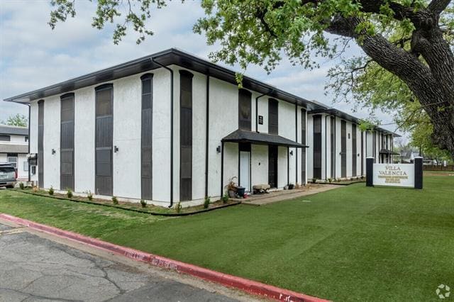 313 Rolston Rd in Irving, TX - Building Photo - Building Photo