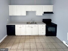 1812 McCulloh St in Baltimore, MD - Building Photo
