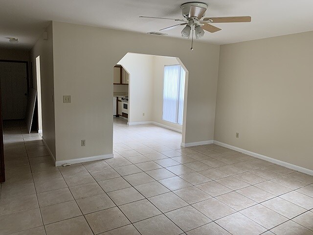 112 2nd St in St. Augustine, FL - Foto de edificio - Building Photo