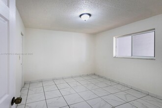 11491 NW 2nd St in Miami, FL - Building Photo - Building Photo