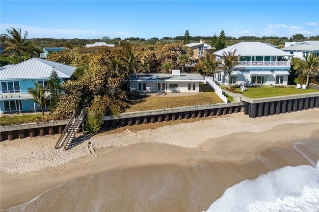 9556 Doubloon Dr in Vero Beach, FL - Building Photo - Building Photo