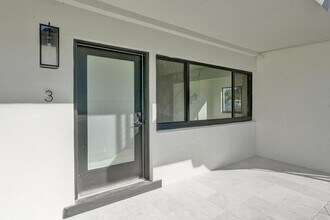 840 SE 22nd Ave in Pompano Beach, FL - Building Photo - Building Photo