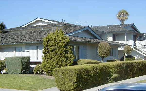 106 S Delano St in Anaheim, CA - Building Photo - Building Photo