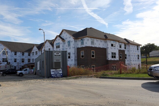 Maple Brook at Golden Pond West in Kent, OH - Building Photo - Building Photo