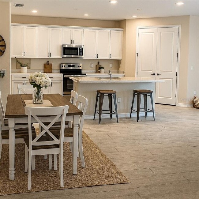 6735 Willow View Ave in Orlando, FL - Building Photo - Building Photo