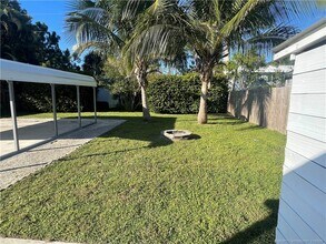 885 NW River Shores Blvd in Stuart, FL - Building Photo - Building Photo