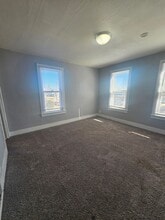 2947 13th Ave in Rock Island, IL - Building Photo - Building Photo
