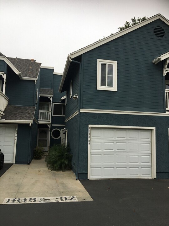 1818 Rory Ln in Simi Valley, CA - Building Photo