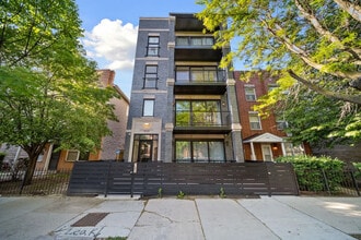 2110 W Washington Blvd in Chicago, IL - Building Photo - Building Photo