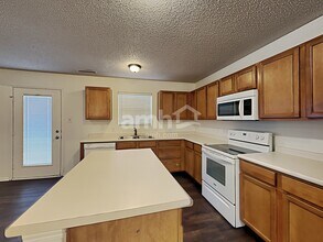 9688 W Constellation Dr in Pendleton, IN - Foto de edificio - Building Photo