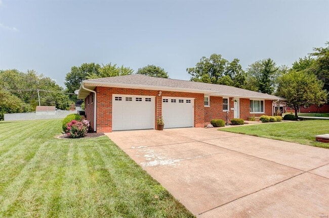 114 Virginia Ave in O'Fallon, IL - Building Photo - Building Photo