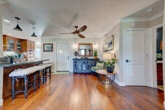 7608 Camino Aberto in Carlsbad, CA - Building Photo - Building Photo