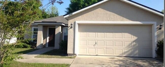 property at 3049 Thorn Glen Ct