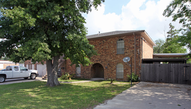 901-903 E St Bernard Hwy in Chalmette, LA - Foto de edificio - Building Photo