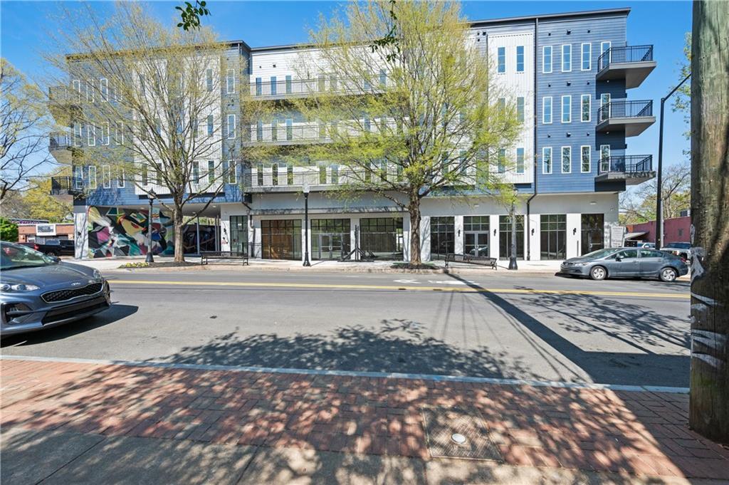 456 Flat Shoals Ave SE in Atlanta, GA - Building Photo