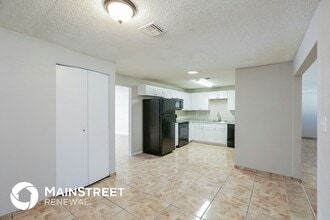 5802 W Berkeley Rd in Phoenix, AZ - Building Photo - Building Photo