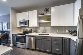 Orpheum Apartments in Dover, NH - Building Photo - Building Photo