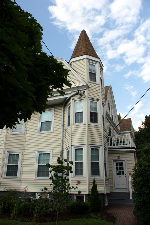 103-105 Orchard St in Somerville, MA - Building Photo