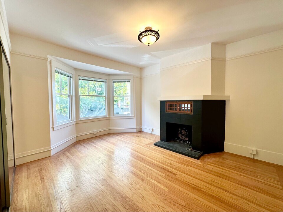 134-136-136 Gilbert St in San Francisco, CA - Building Photo