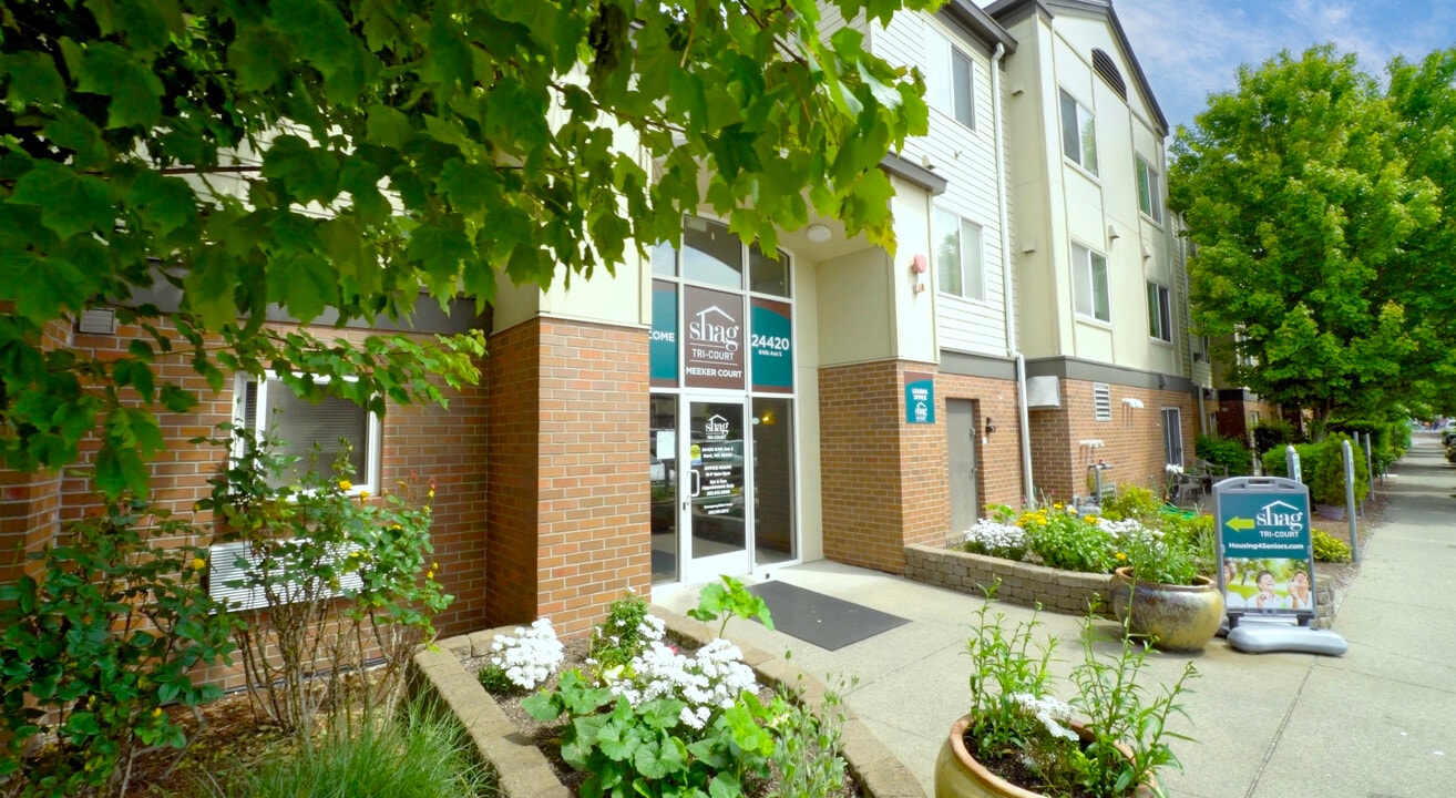 Tri Court Apartments in Kent, WA - Building Photo