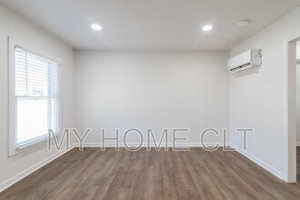 931 Cantwell St in Charlotte, NC - Building Photo - Building Photo