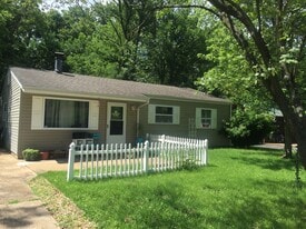 505 Butler Dr in Eureka, MO - Building Photo