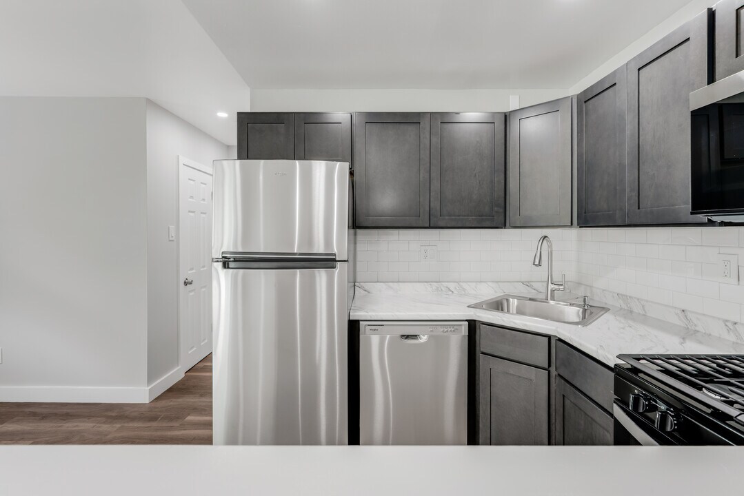 Primavera Square in Bensalem, PA - Building Photo