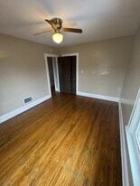 2345 Airport Hwy in Toledo, OH - Building Photo